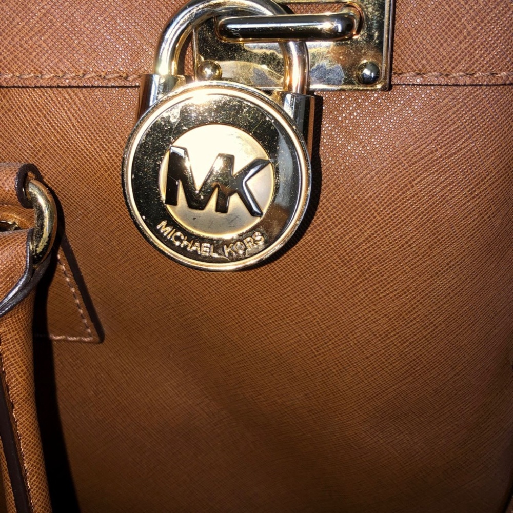 Michael Kors Handbag & Wallet